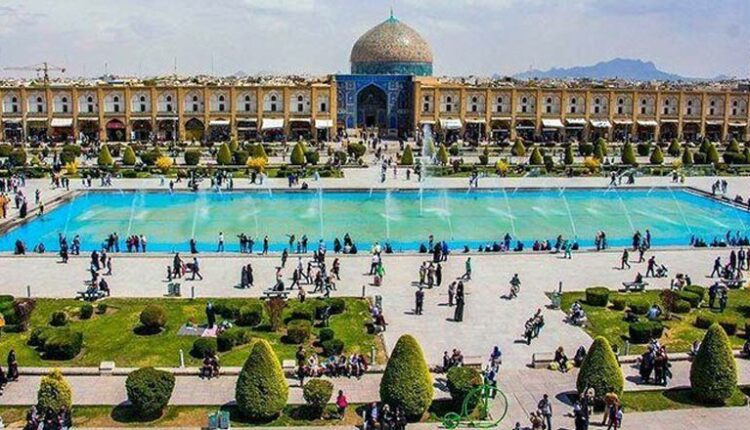تور 4 روزه اصفهان از مشهد 24 دی 1403