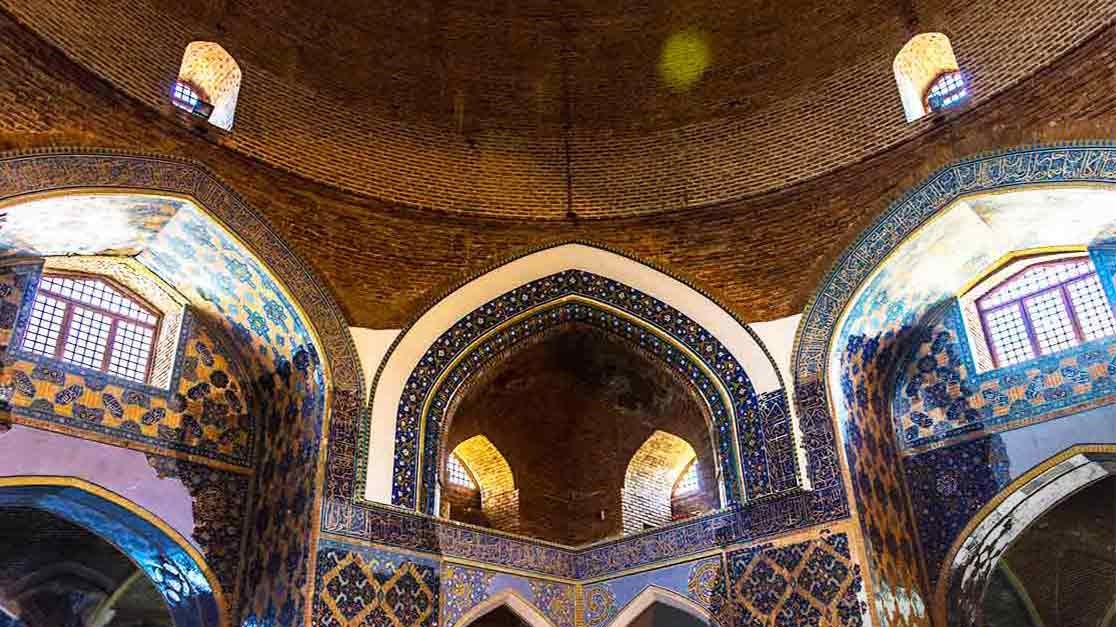 تور 4 روزه تبریز از مشهد 12 بهمن 1403