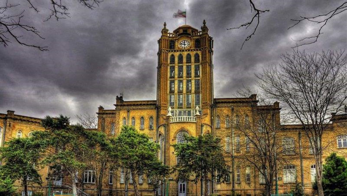 تور 4 روزه تبریز از مشهد 8 بهمن 1403