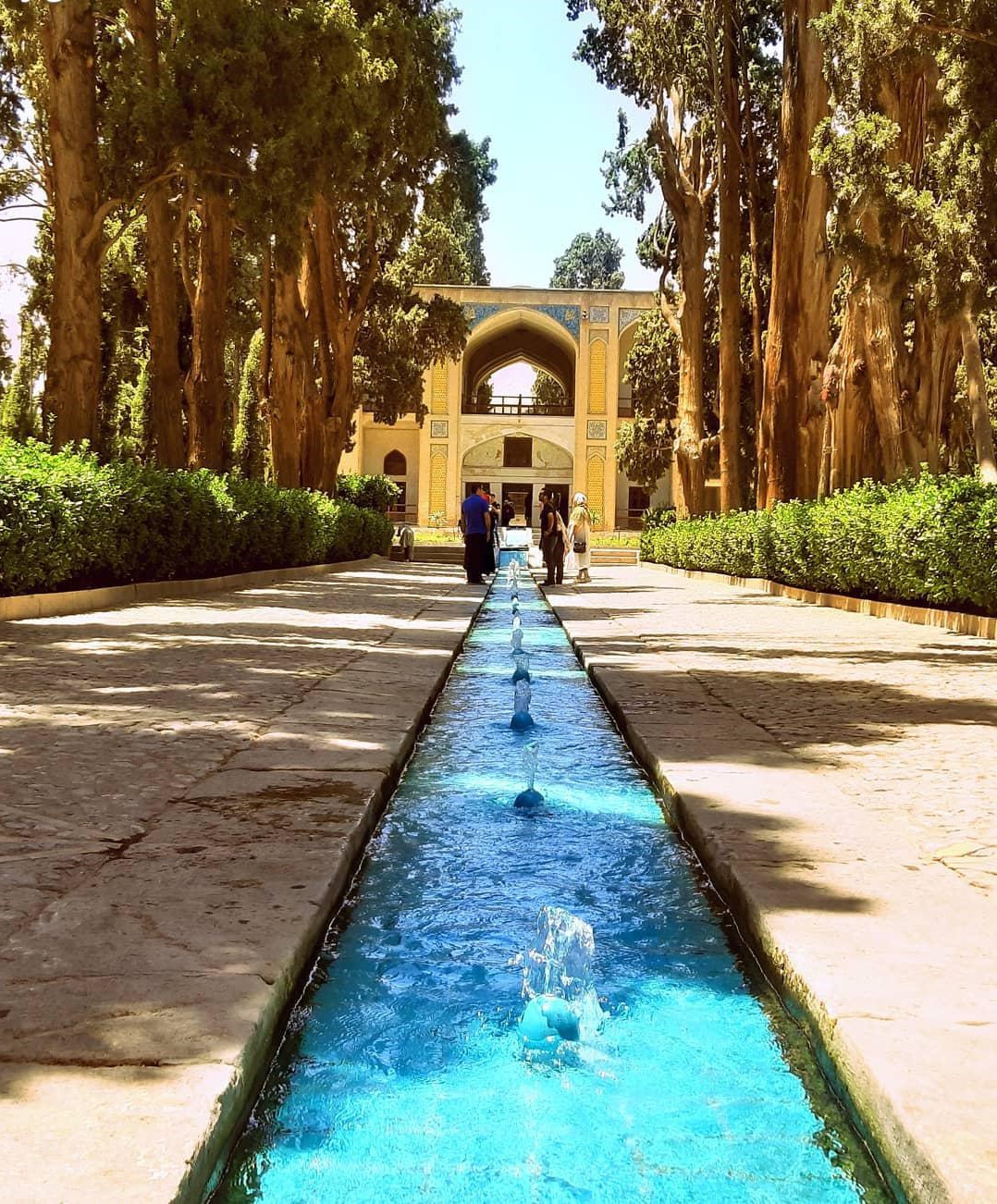 تور 4 روزه اصفهان از مشهد 20 دی 1403