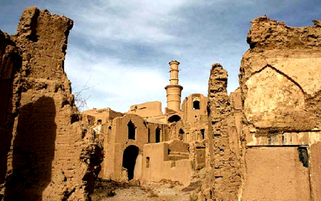 تور کویر کاراکال و یزد 9 فروردین