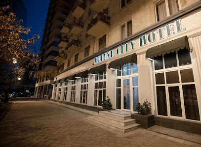 دلوکس سیتی باکو